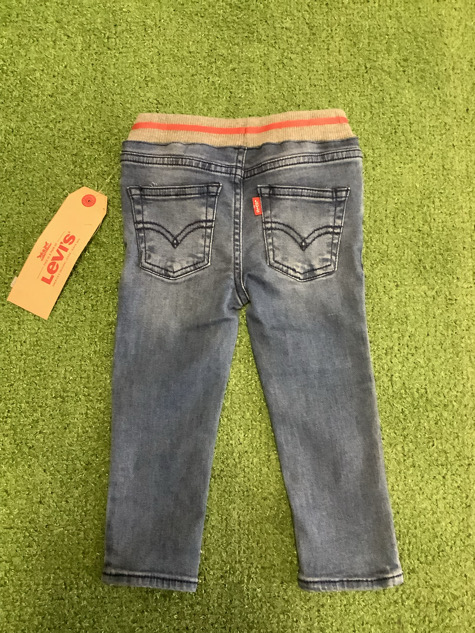 Nuovo jeans Levis 12 mesi