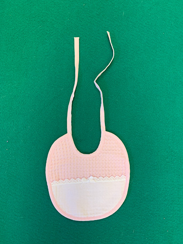 Nuovo bavaglino ricamo