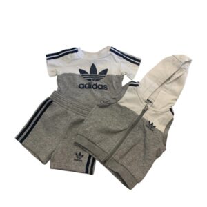 Completo corto Adidas 3/ 6 mesi