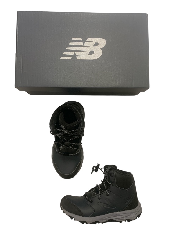 Scarpe stivali Newbalance n 30.5