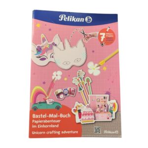 Libro collage di carta